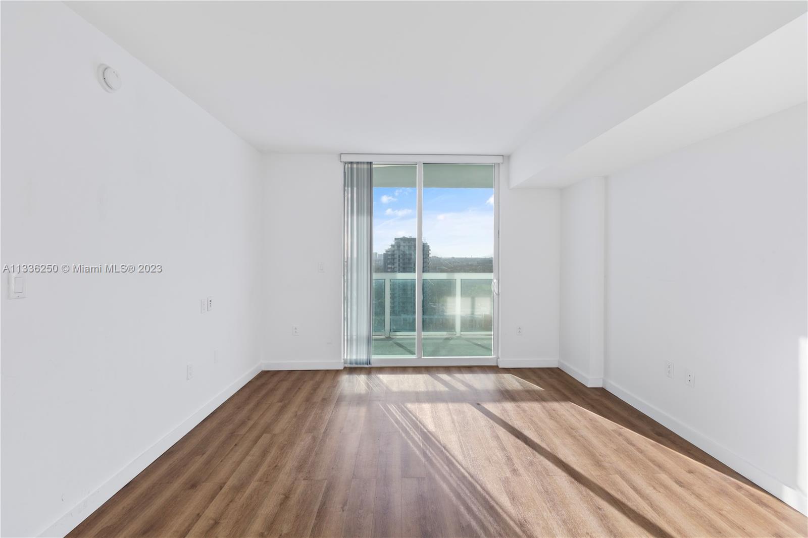 1800 CLUB CONDO - Residential