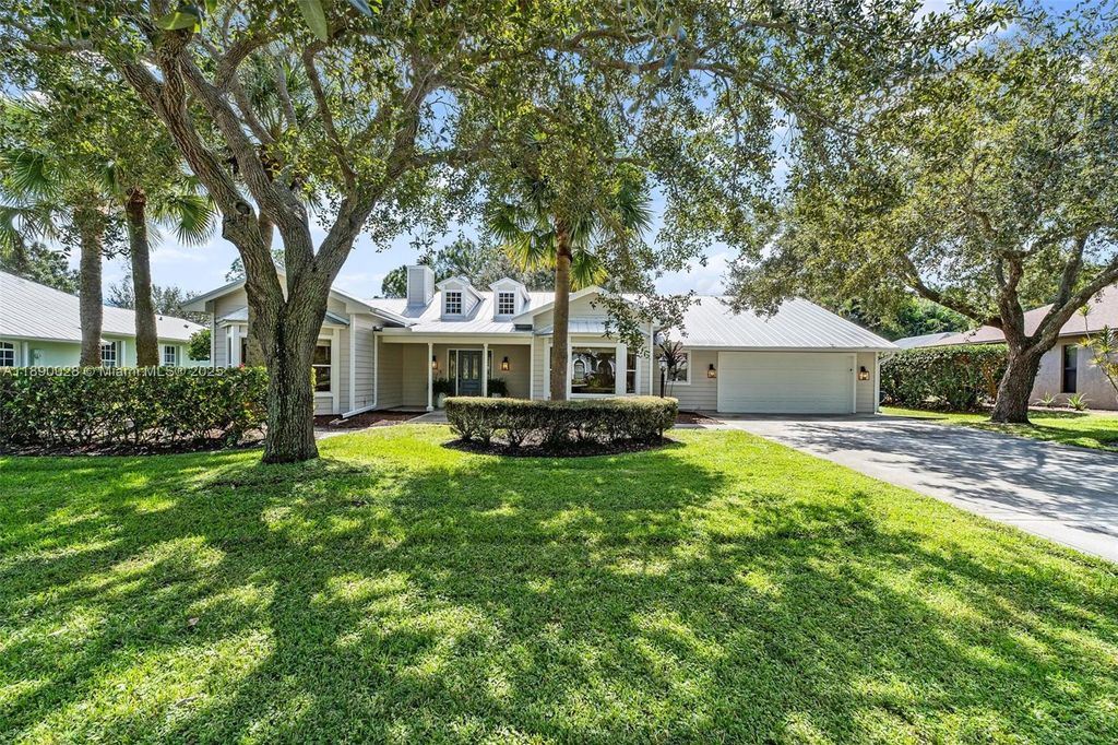 Photo of 2239 SW Danforth Cir, Palm City, FL 34990 (MLS # A11890028)