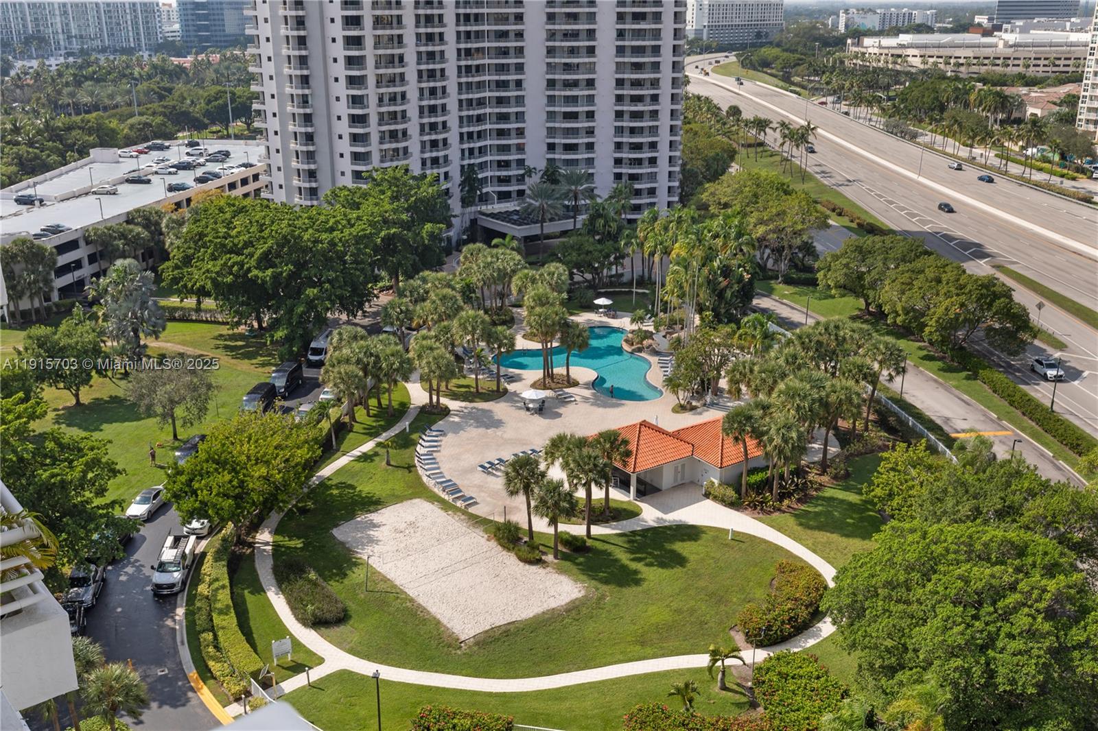 PARC CENTRAL AVENTURA EAS - Residential