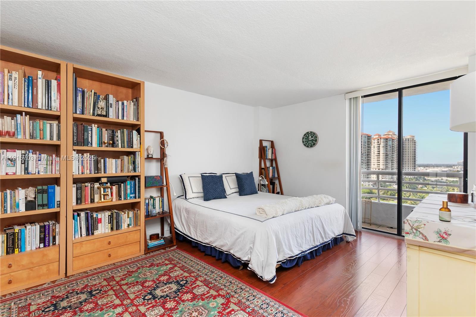 PARC CENTRAL AVENTURA EAS - Residential