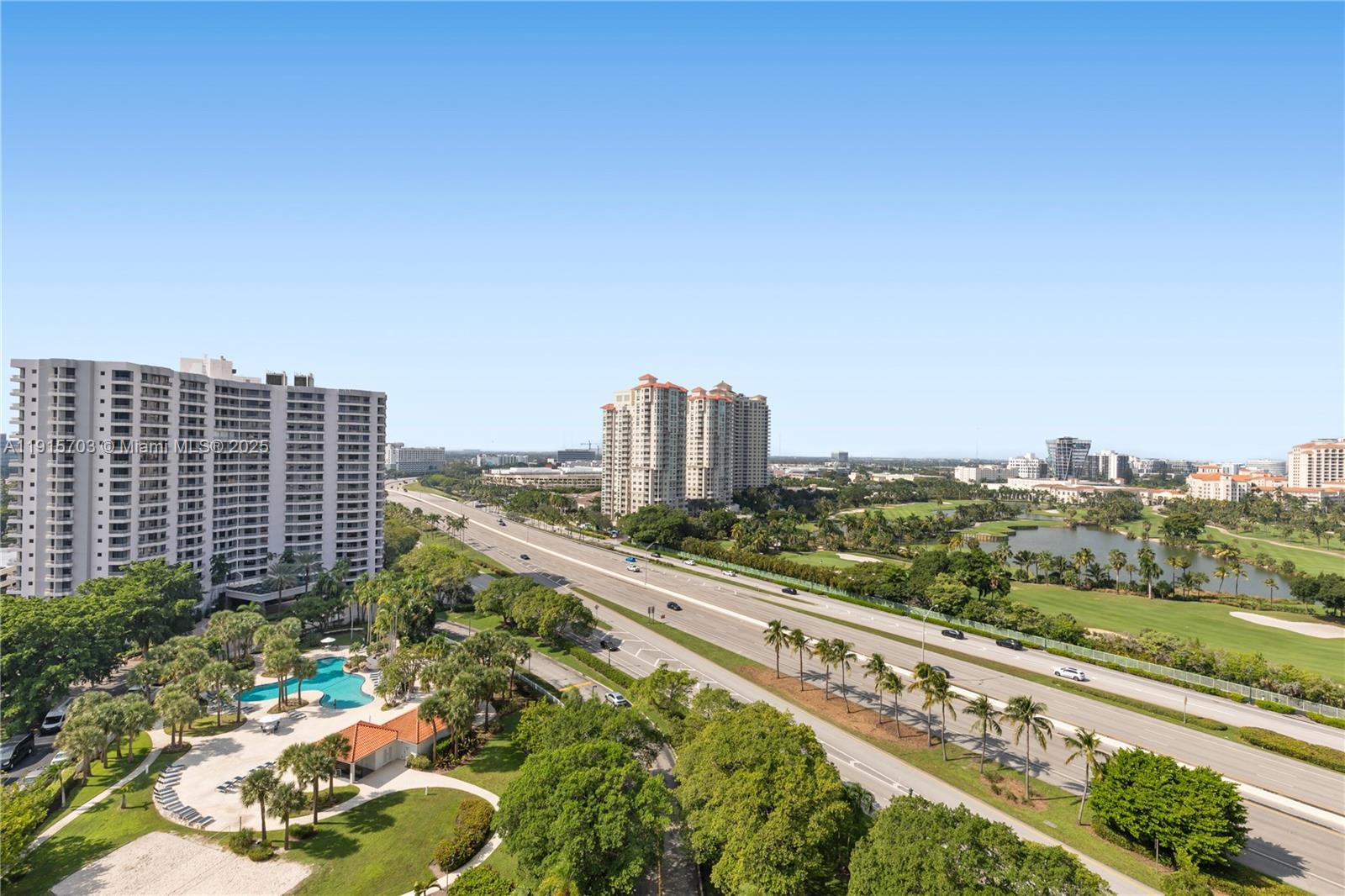 PARC CENTRAL AVENTURA EAS - Residential