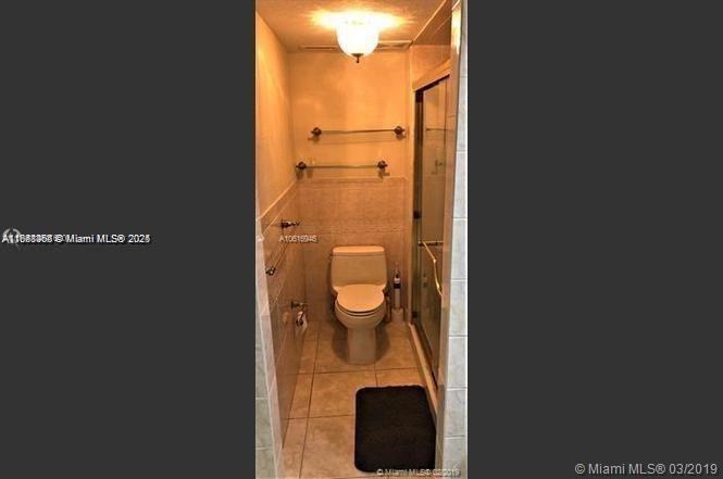 RACQUET CLUB APTS AT BONA - Residential