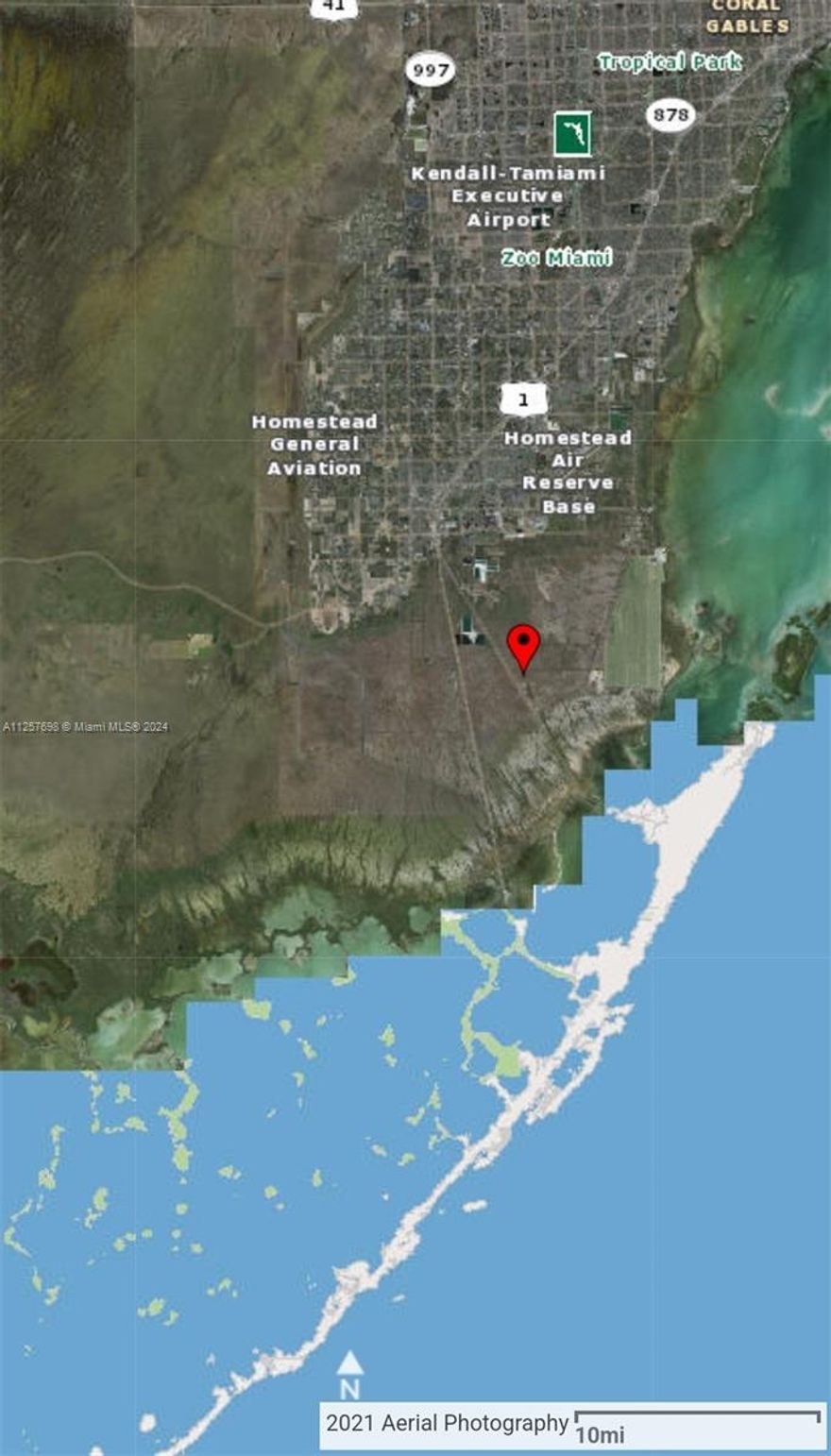 Drastic Price Reduction: Great opportunity with this 1-acre vacant land with potential located in Homestead. To be used in agriculture/residential. Please do your due diligence to inquire more about potential use. Investment Opportunity! This land, currently without access, services, or designated use classification, is perfect for future investment. The owner offers financing of 50% at an 8% interest rate for a period of 2 years. Don’t miss this chance to acquire land at a reduced price with favorable financing conditions. This property is outside the urban development boundary and surrounded by other vacant lands. Call us now!