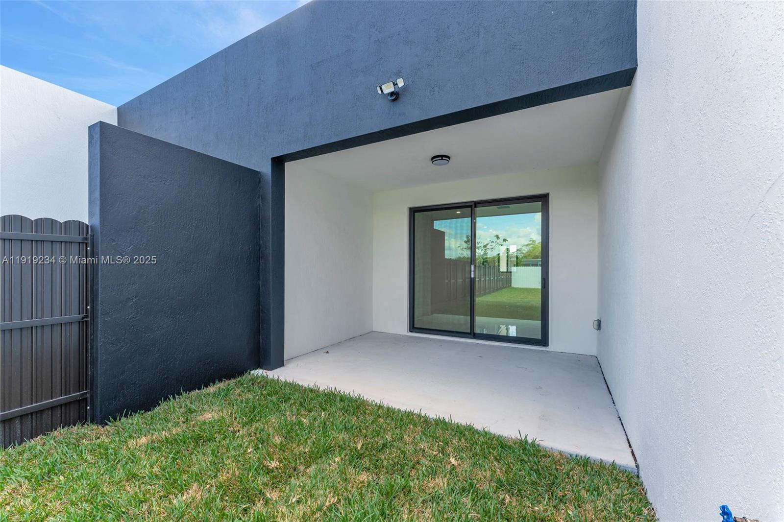 OAK SHIRE HOMES - Residential