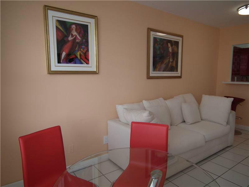 THE DECOPLAGE CONDO - Residential Lease