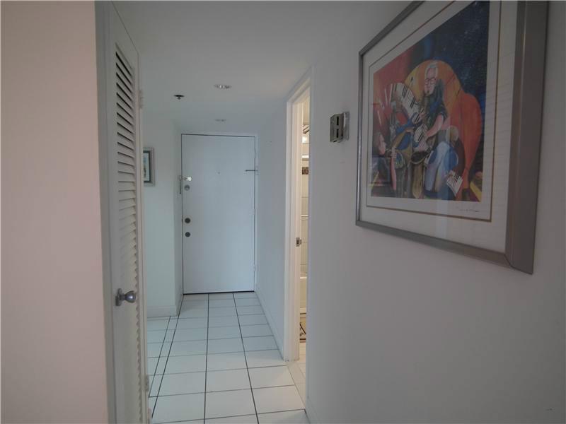 THE DECOPLAGE CONDO - Residential Lease