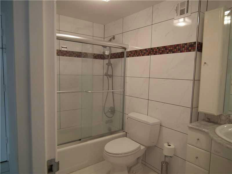 THE DECOPLAGE CONDO - Residential Lease