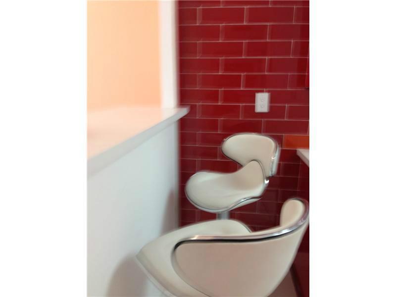 THE DECOPLAGE CONDO - Residential Lease