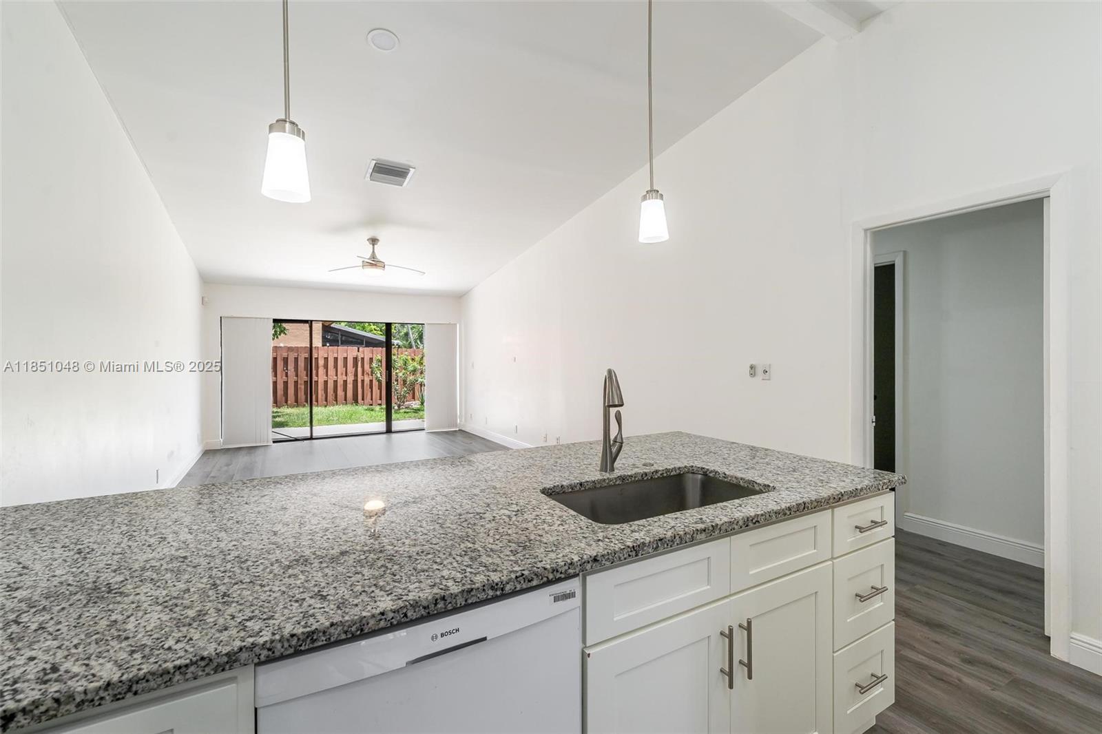 836 NW 79th Ter