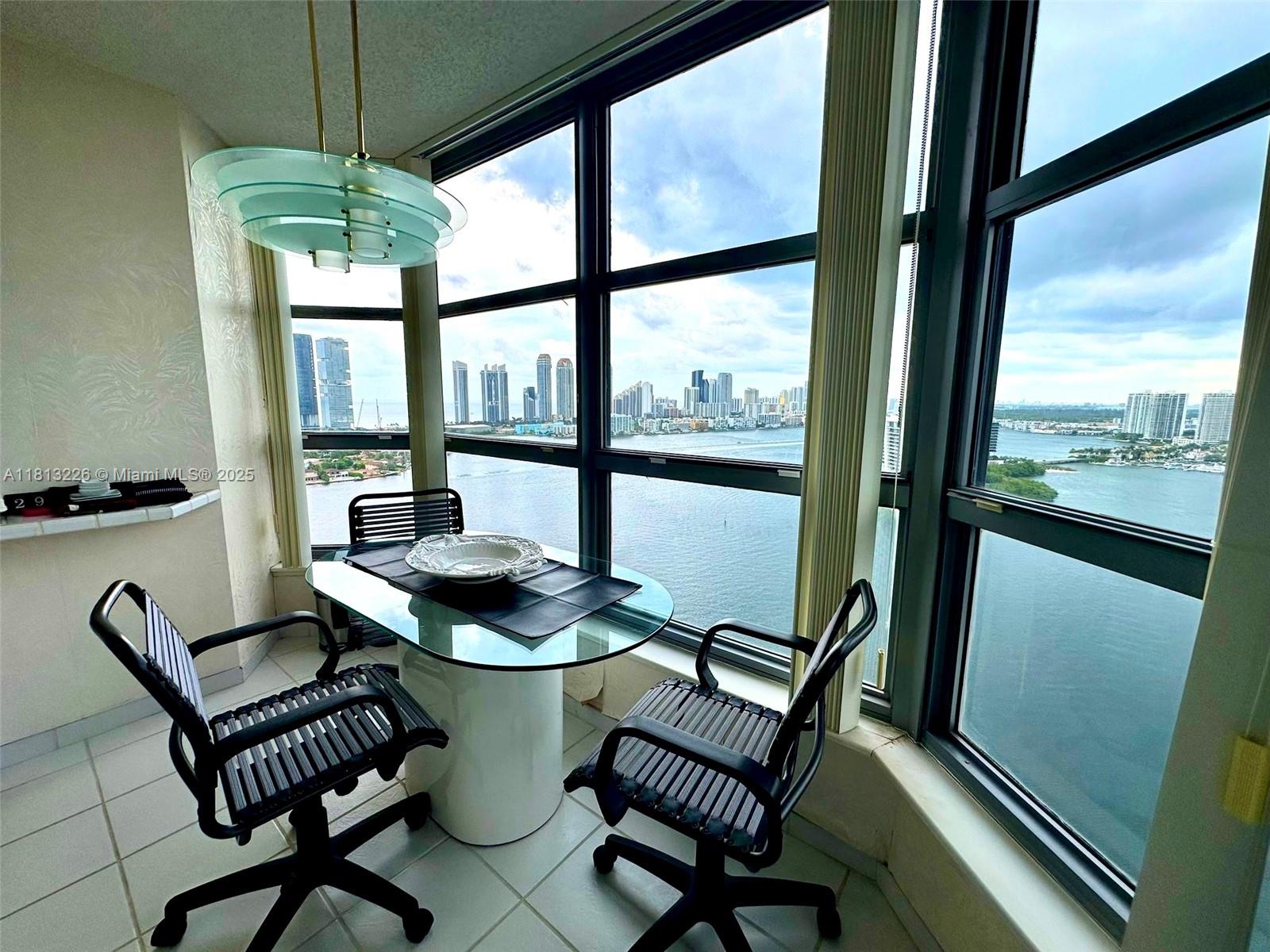 3530 Mystic Pointe Dr 3001