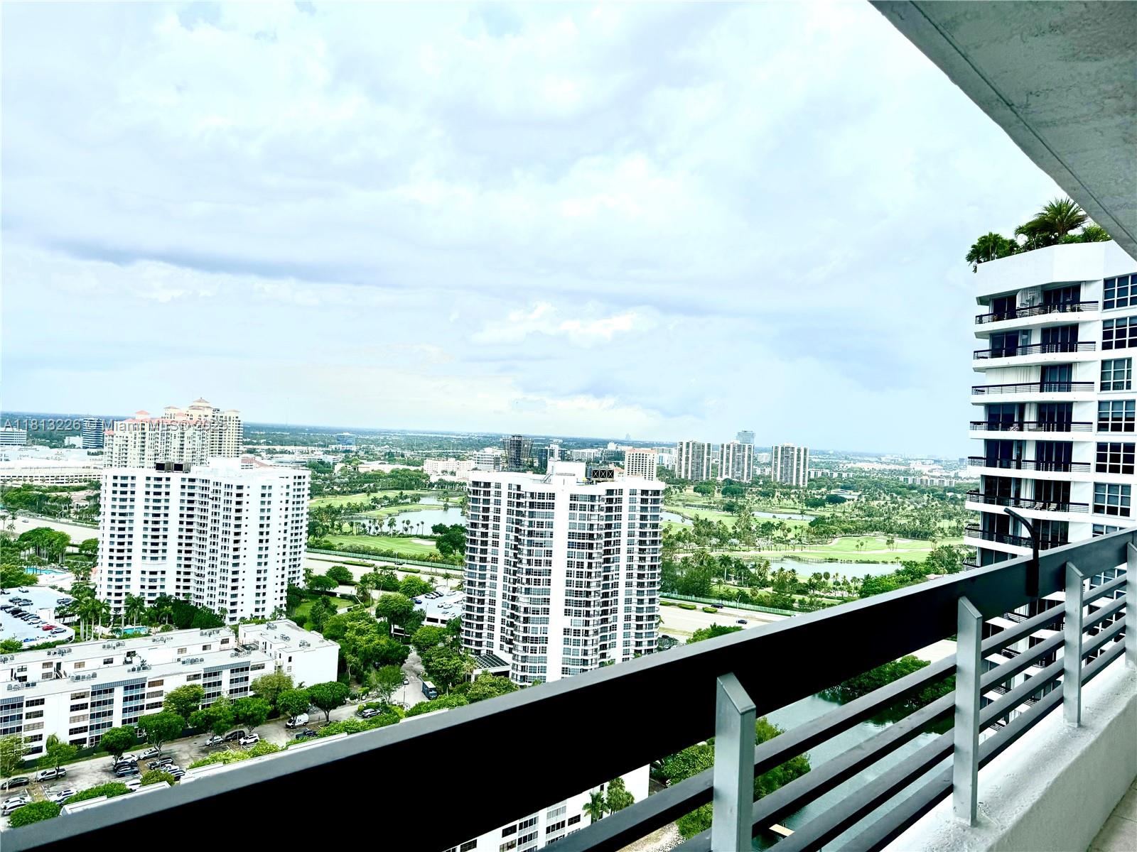 3530 Mystic Pointe Dr 3001