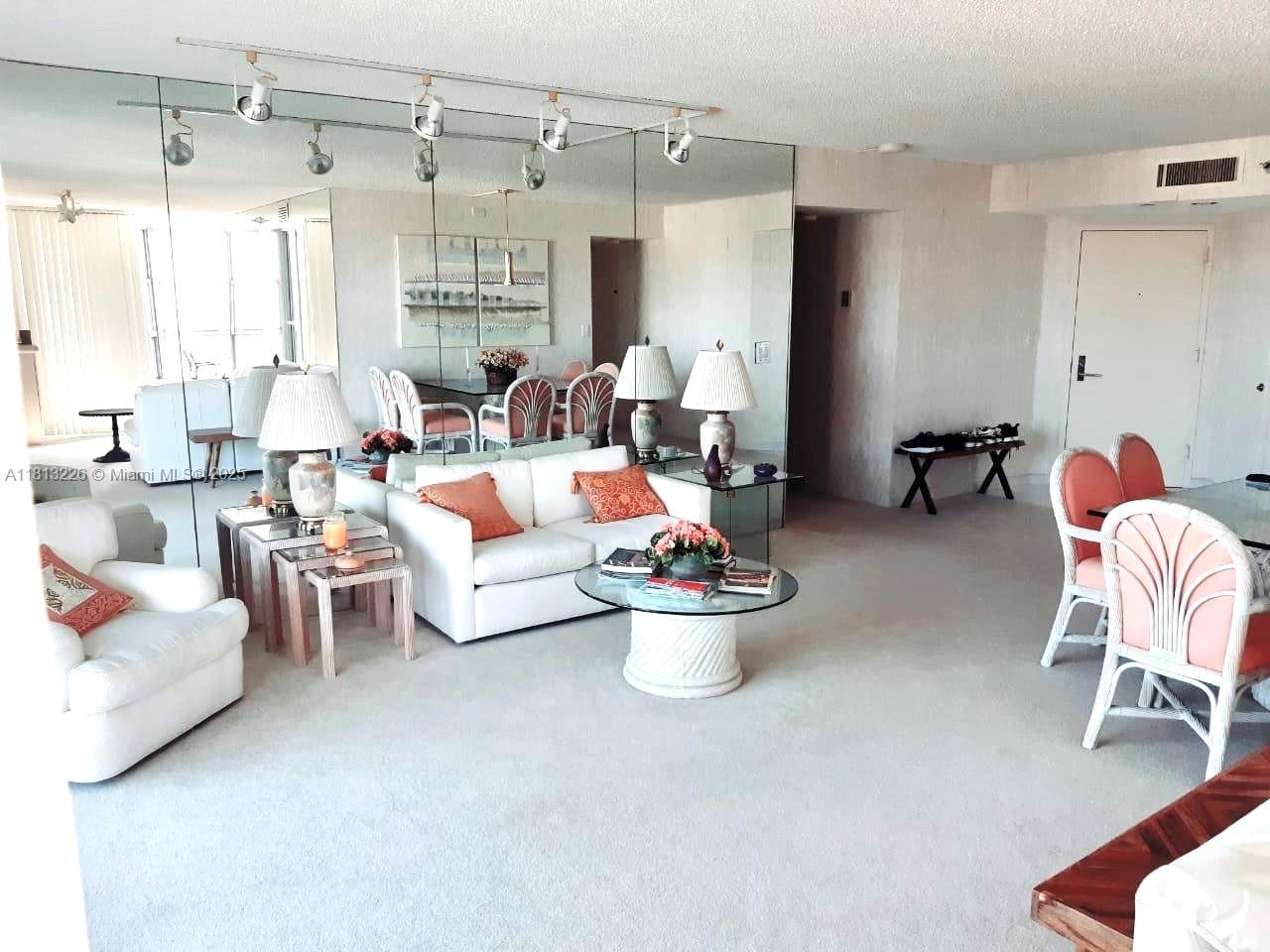 MYSTIC POINTE TOWER 500 C - Residential