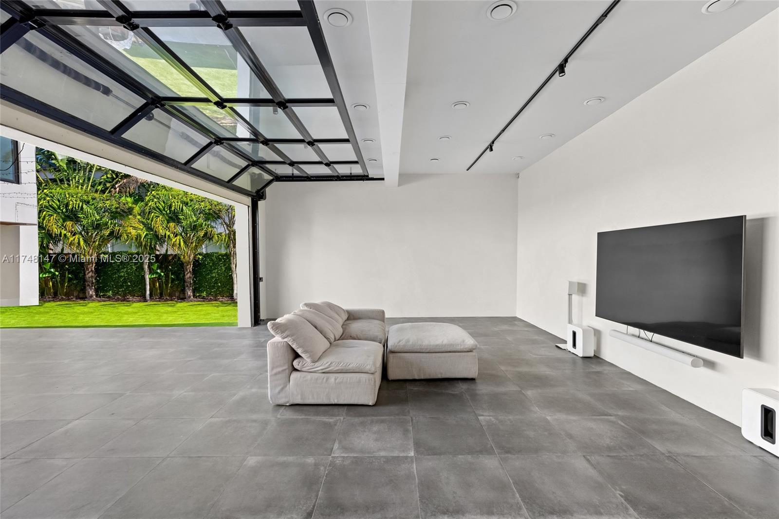 RIVO ALTO AMD - Residential