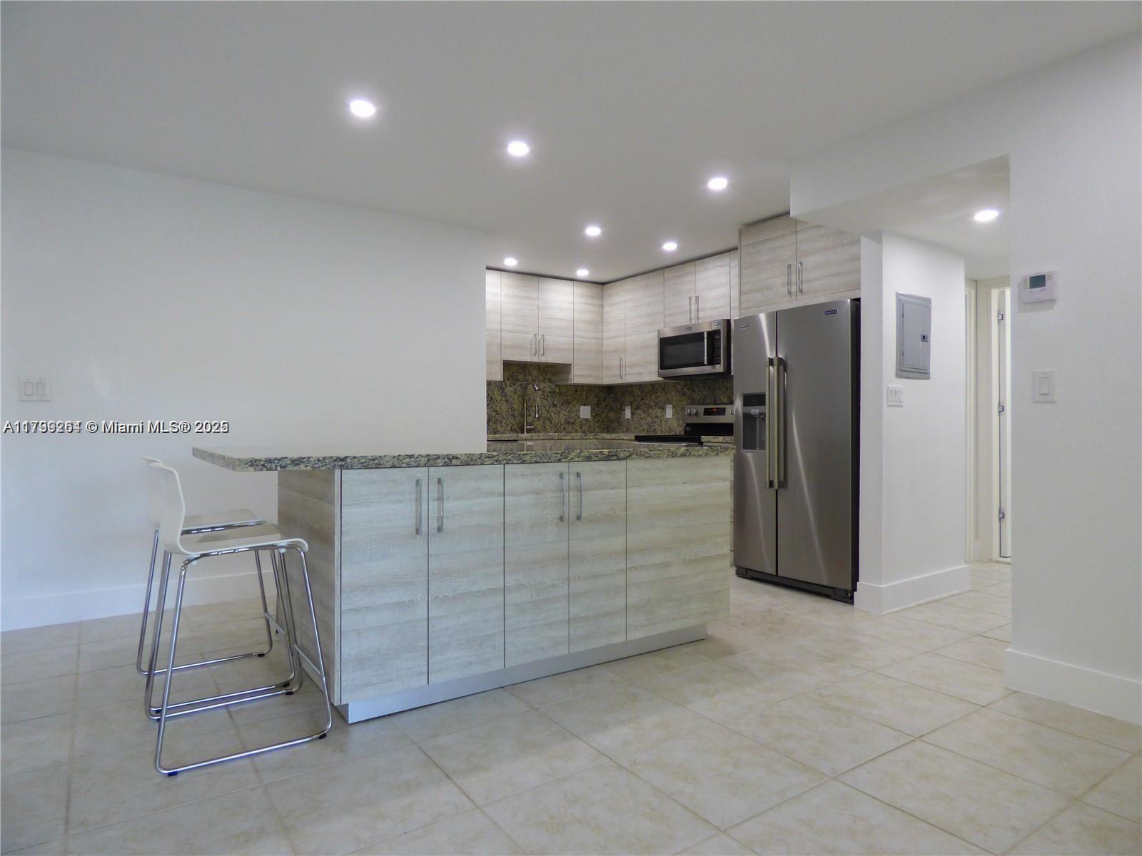 Rental Property at 10355 N Kendall Dr Cc7, Miami, Broward County, Florida - Bedrooms: 2 
Bathrooms: 2  - $2,400 MO.