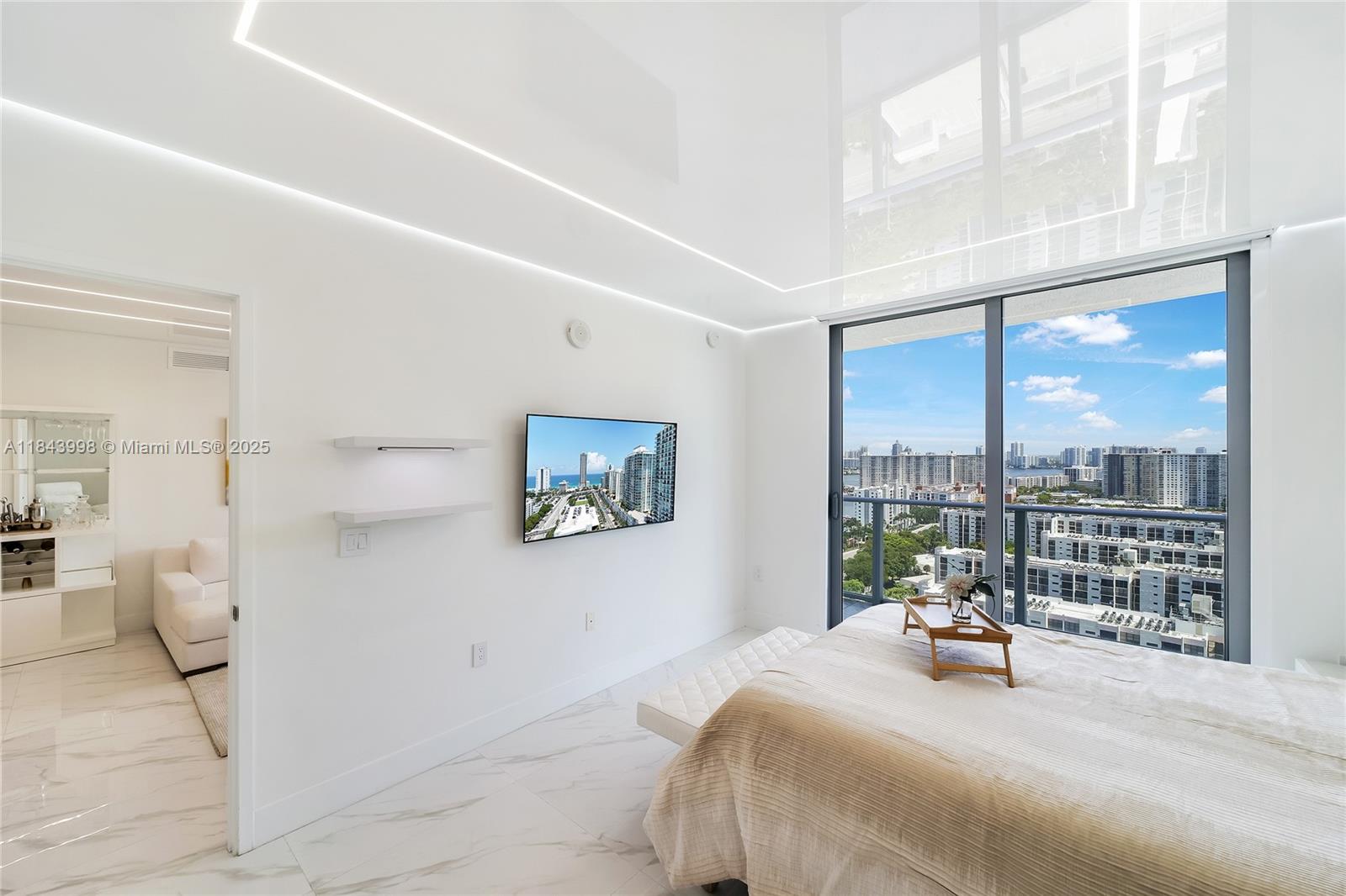 PARQUE TOWERS CONDO - Residential