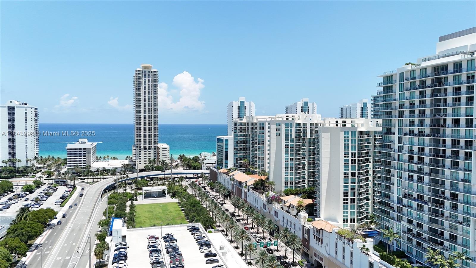 PARQUE TOWERS CONDO - Residential