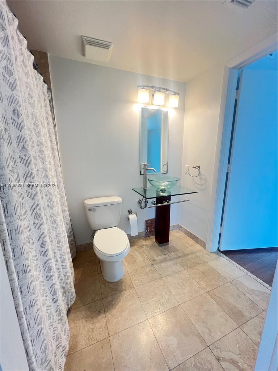 WIND CONDO - Residential