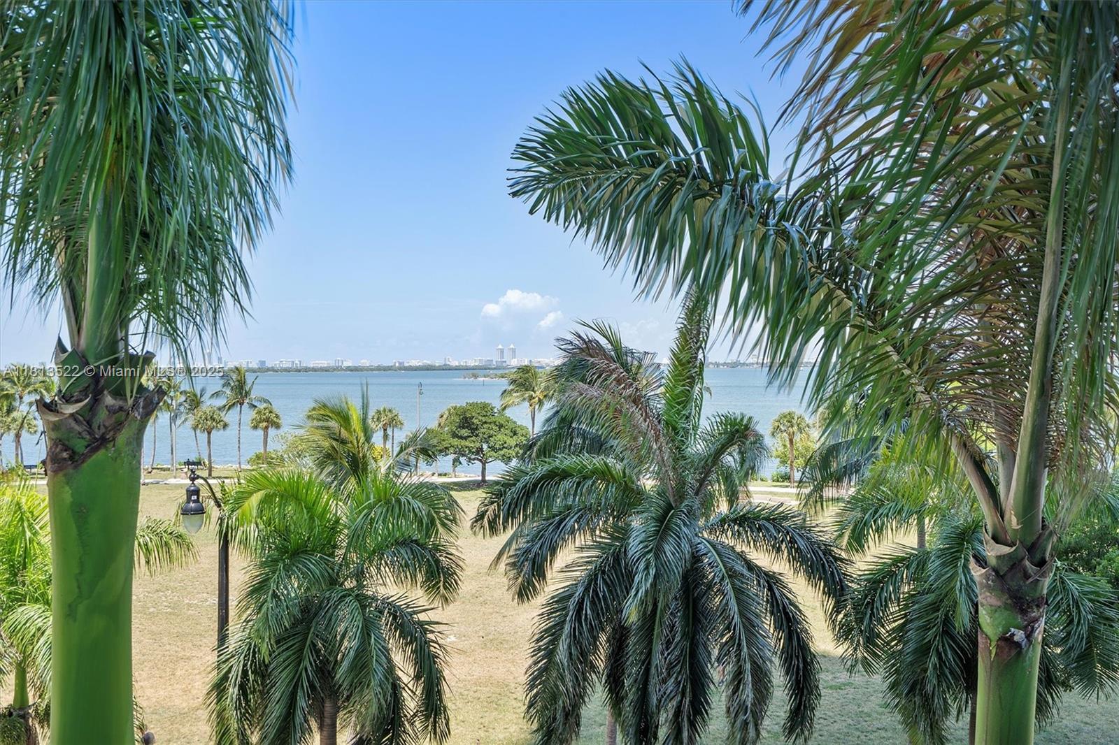 QUANTUM ON THE BAY CONDO - Residential