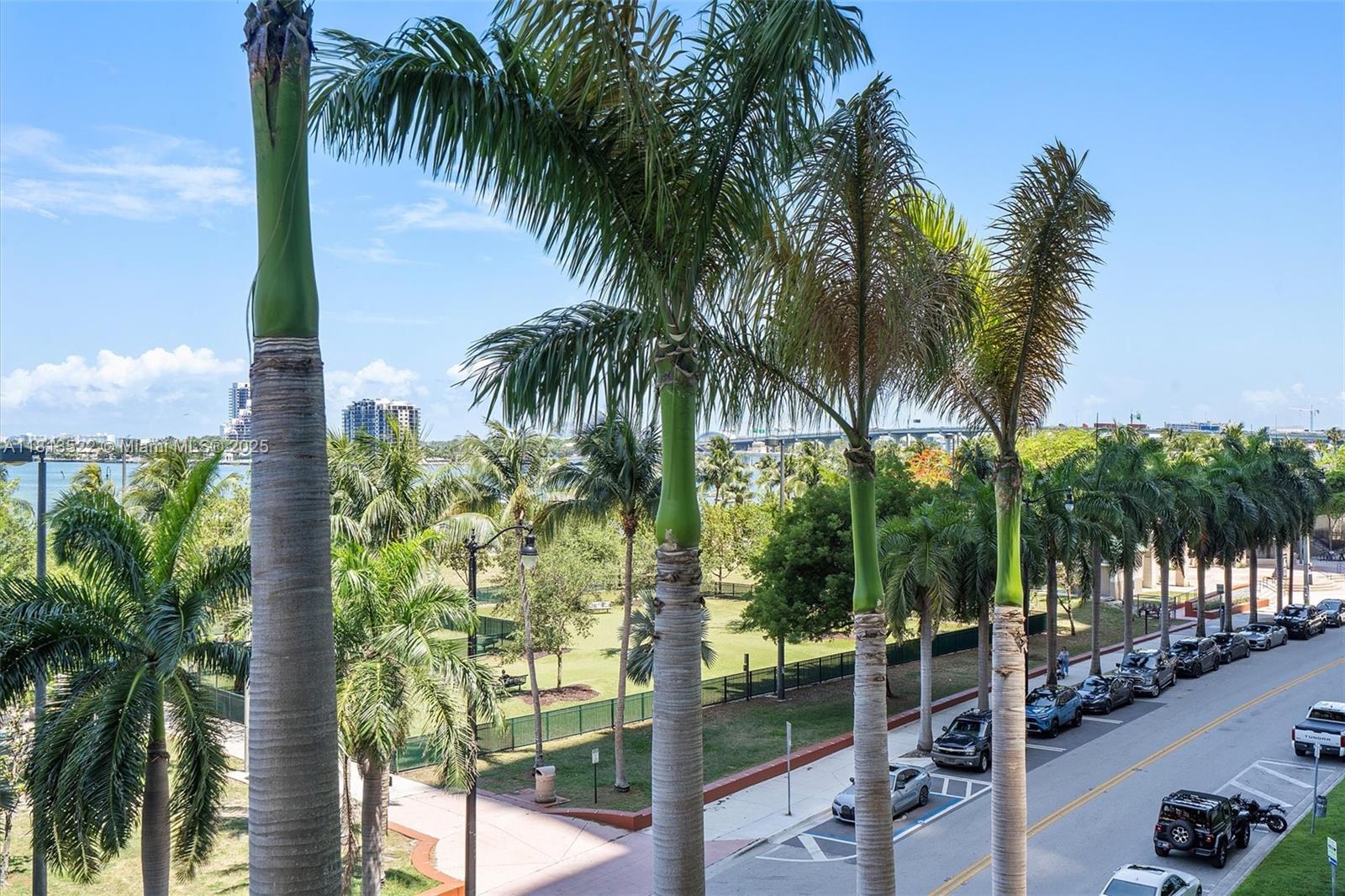 QUANTUM ON THE BAY CONDO - Residential