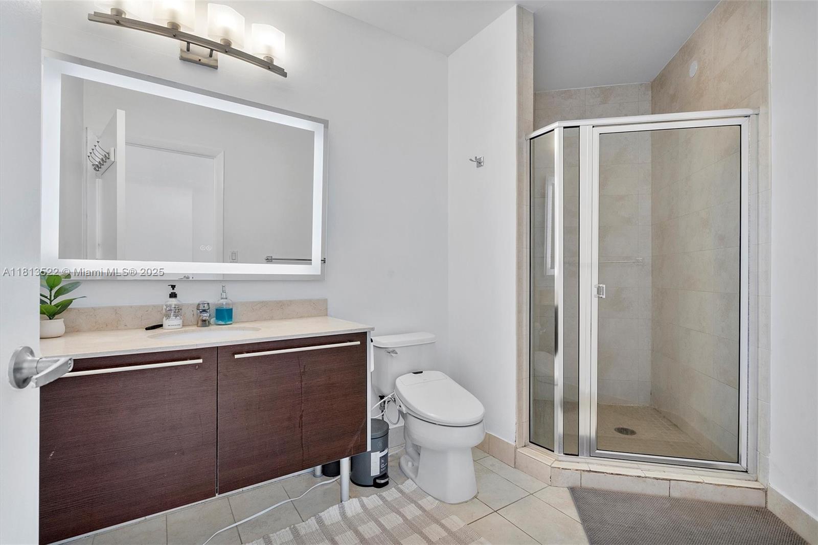 QUANTUM ON THE BAY CONDO - Residential