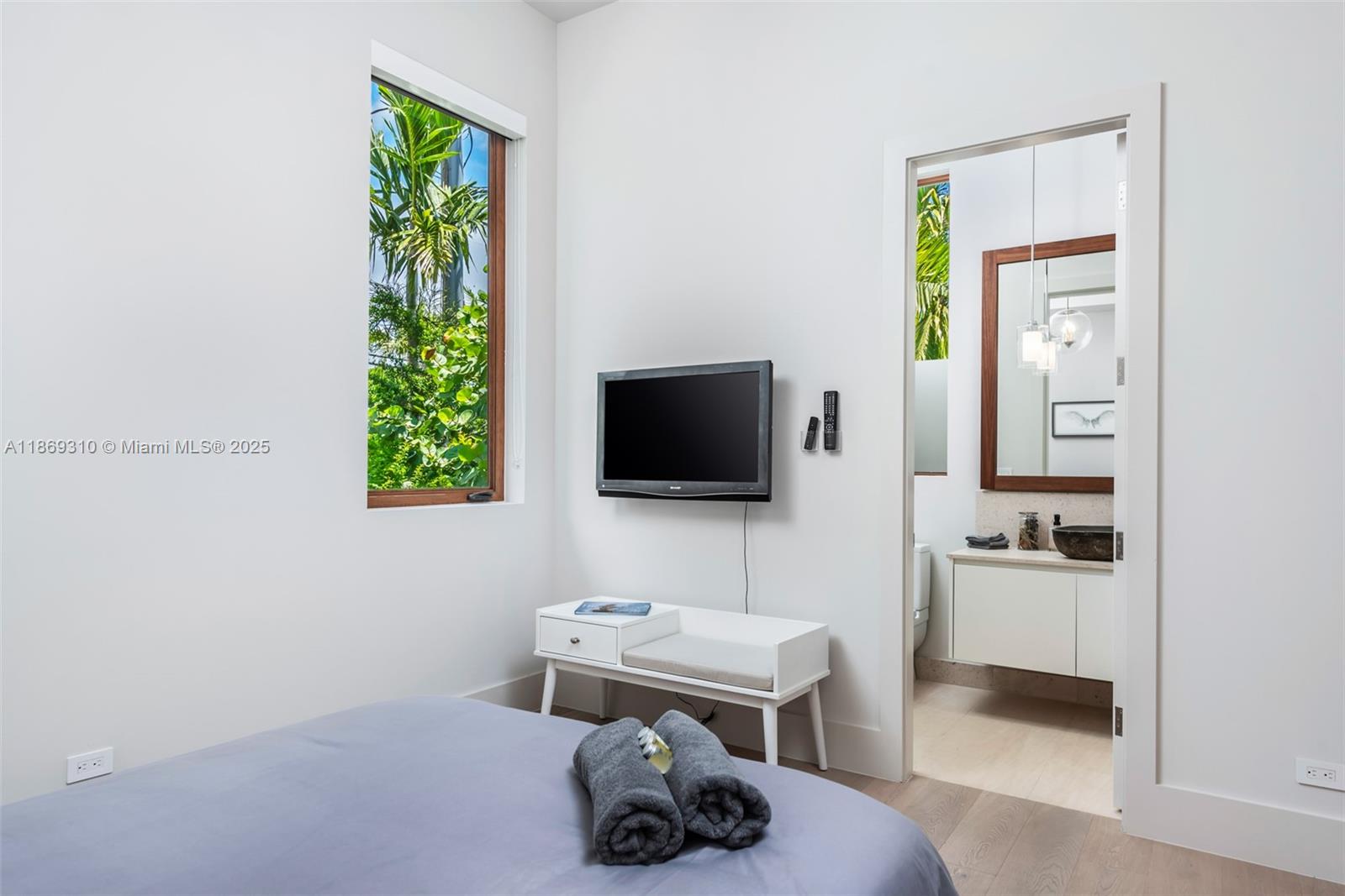 BISCAYNE HEIGHTS - Residential Lease