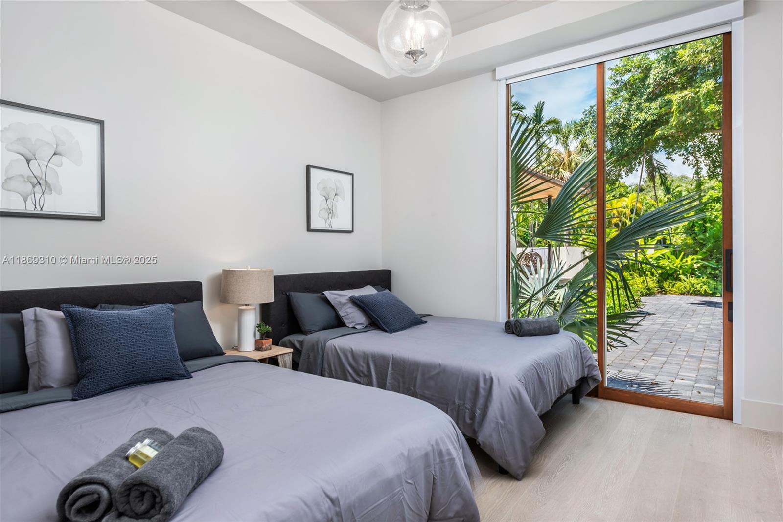 BISCAYNE HEIGHTS - Residential Lease