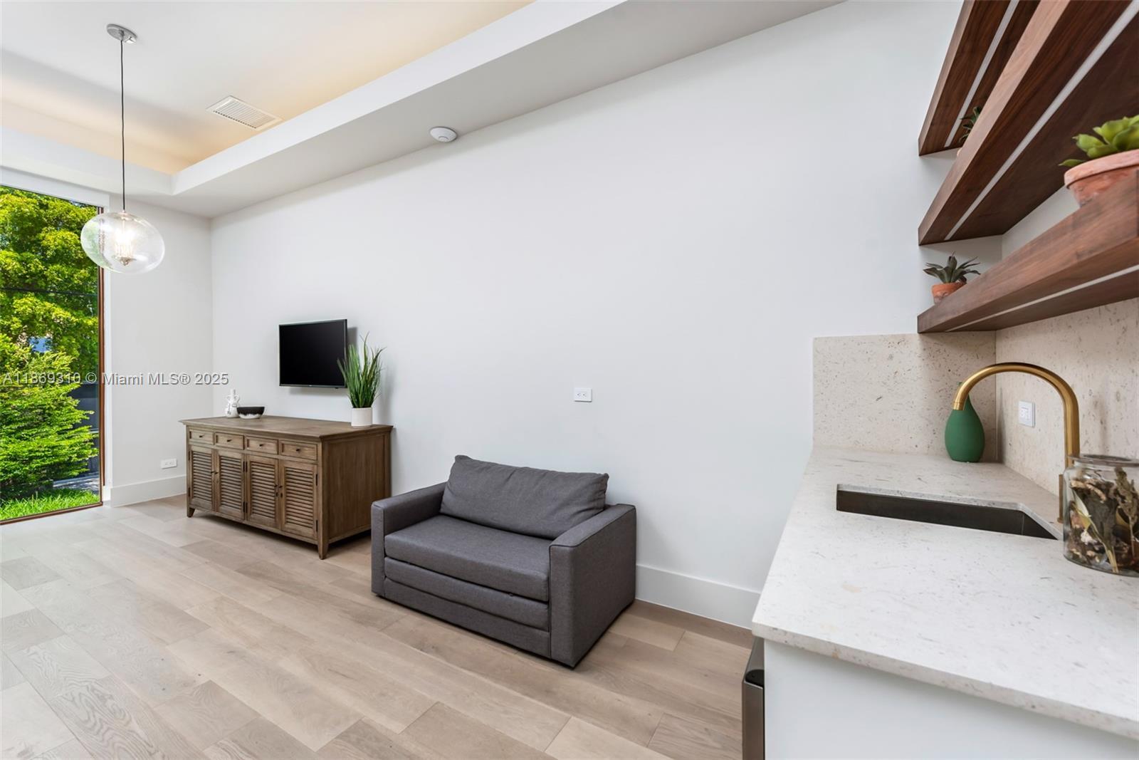 BISCAYNE HEIGHTS - Residential Lease