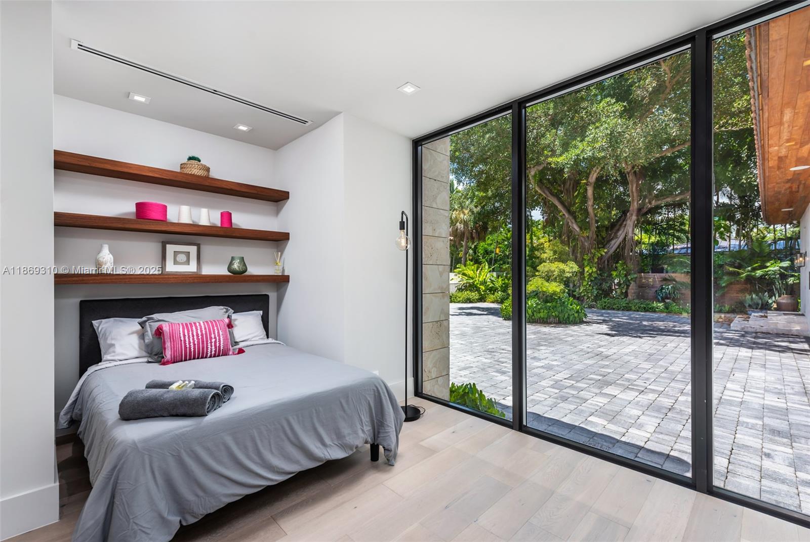 BISCAYNE HEIGHTS - Residential Lease