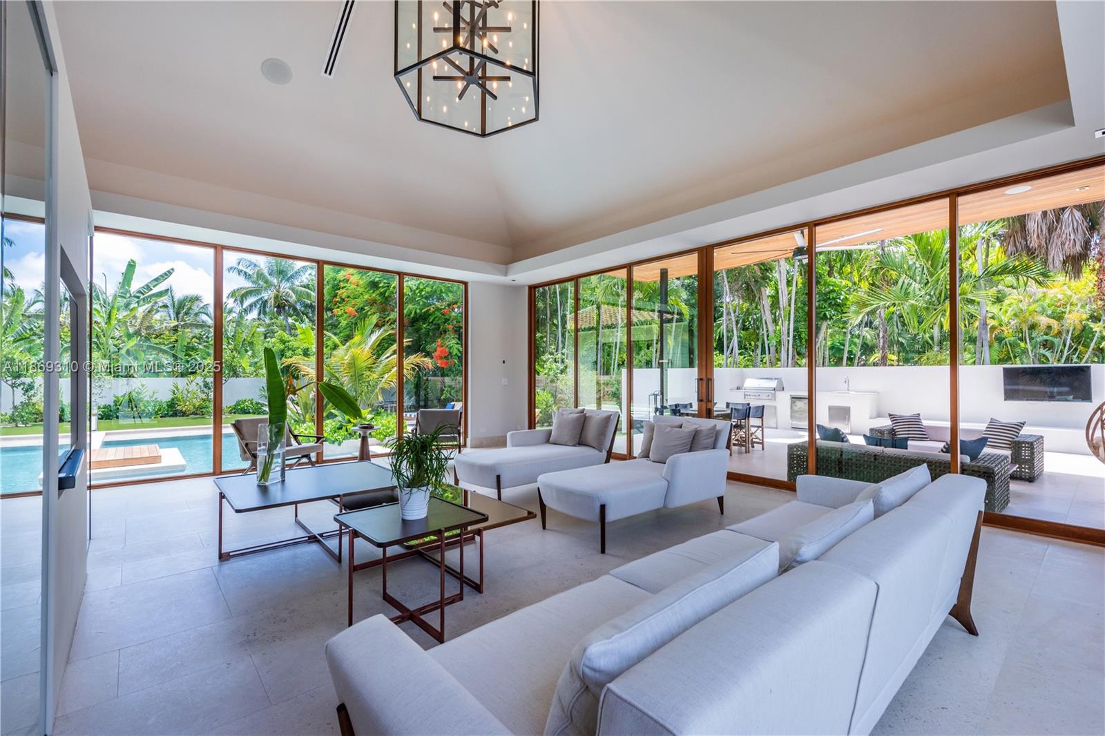 BISCAYNE HEIGHTS - Residential Lease