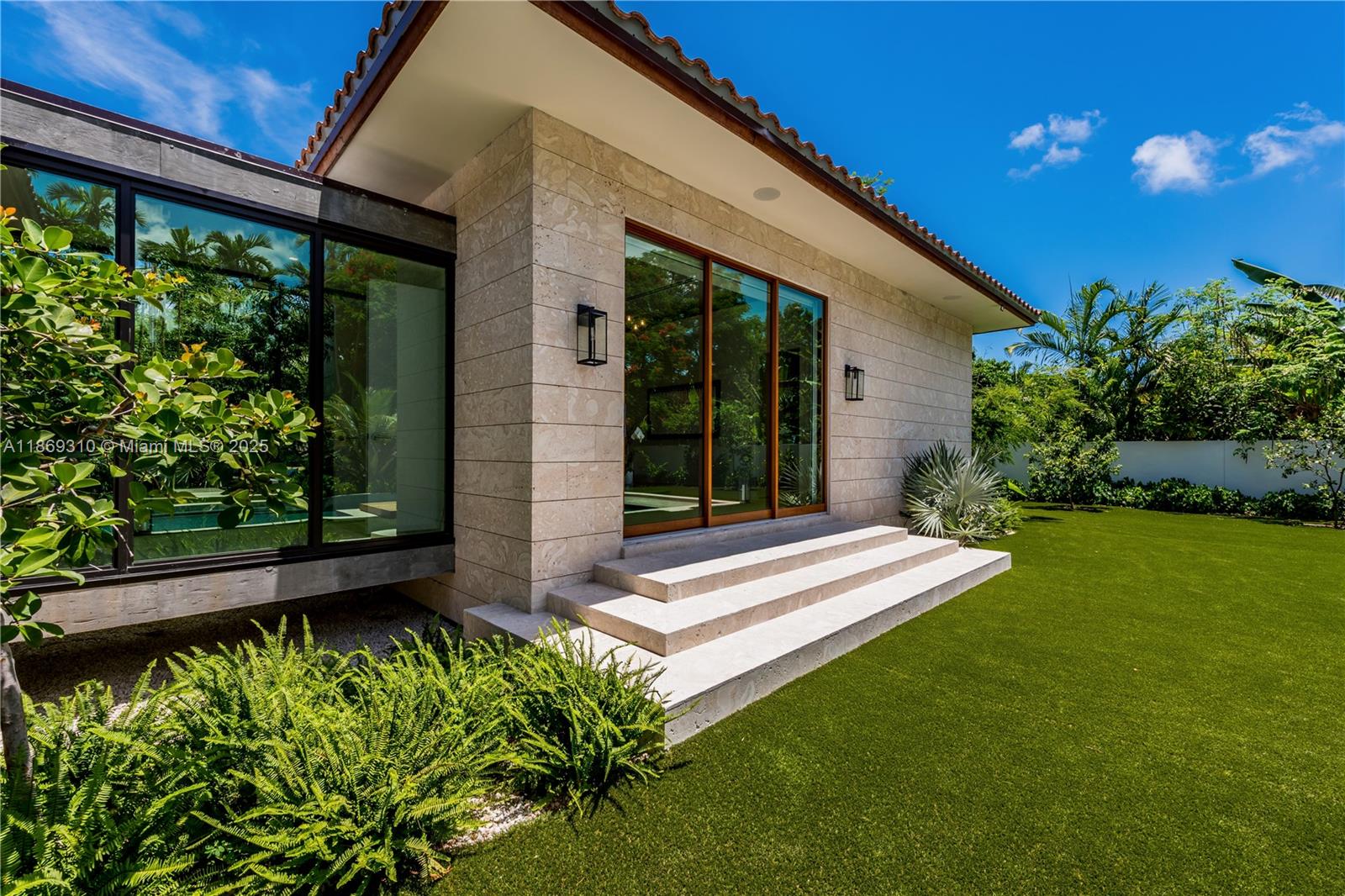 BISCAYNE HEIGHTS - Residential Lease