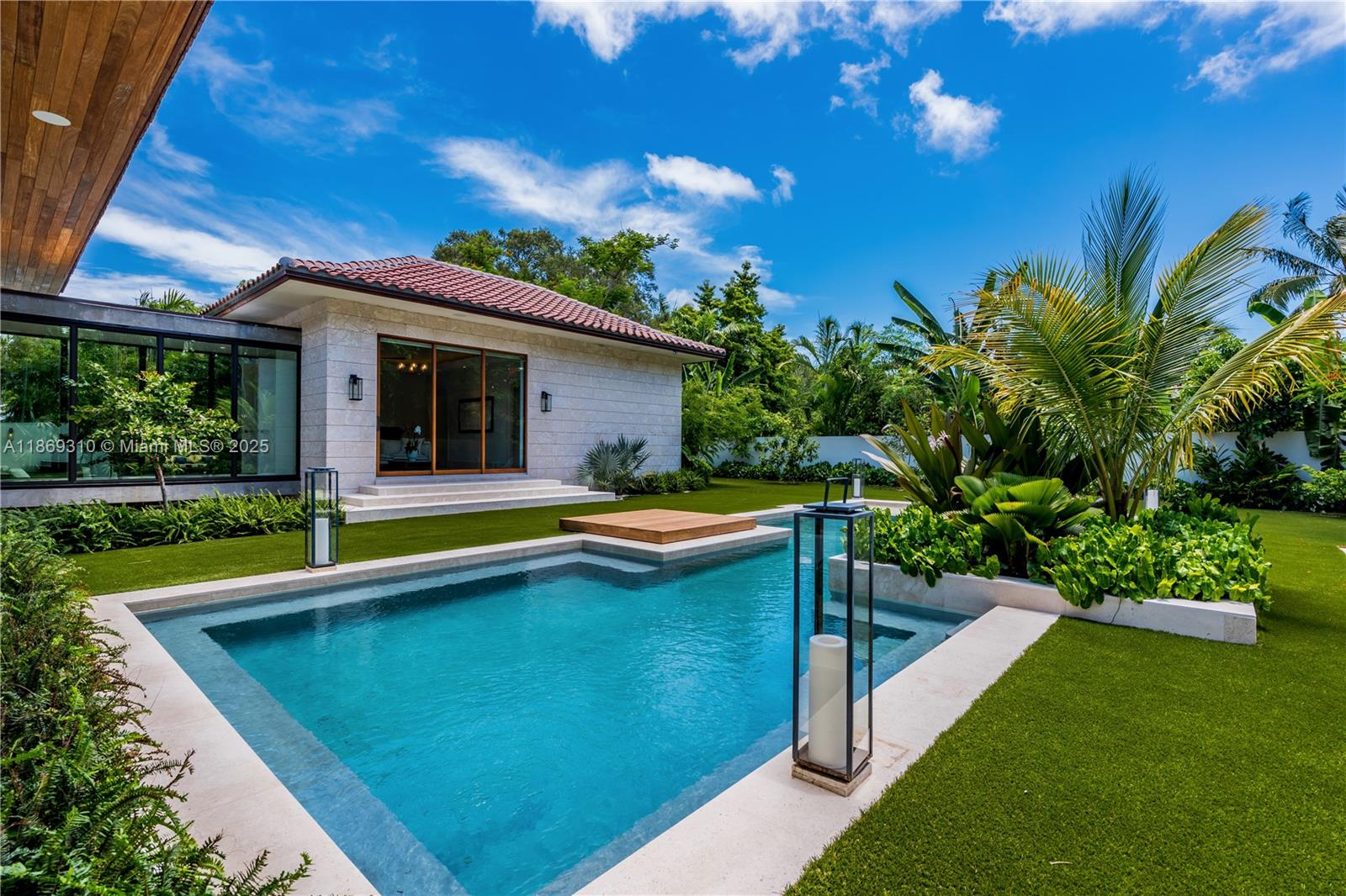 BISCAYNE HEIGHTS - Residential Lease