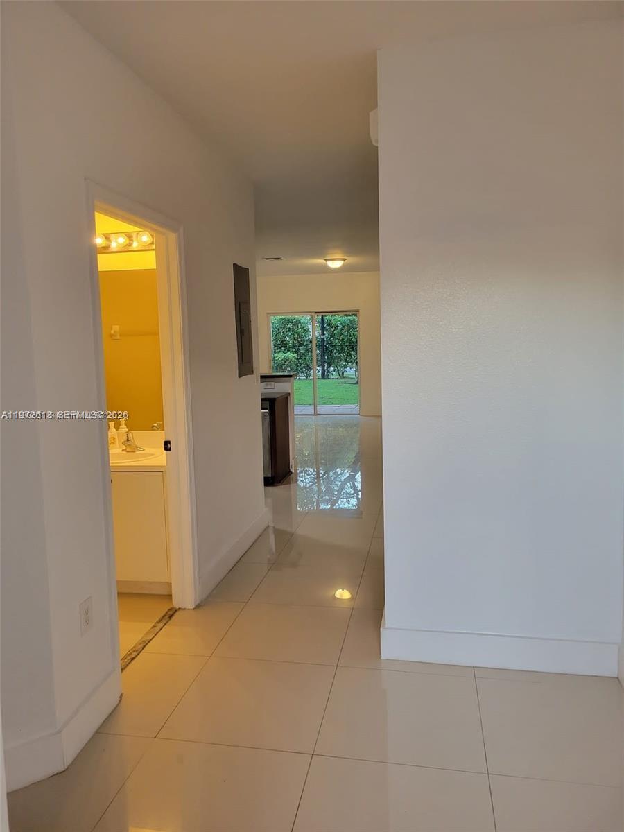 KENDALL GREENS CONDO - Residential Lease