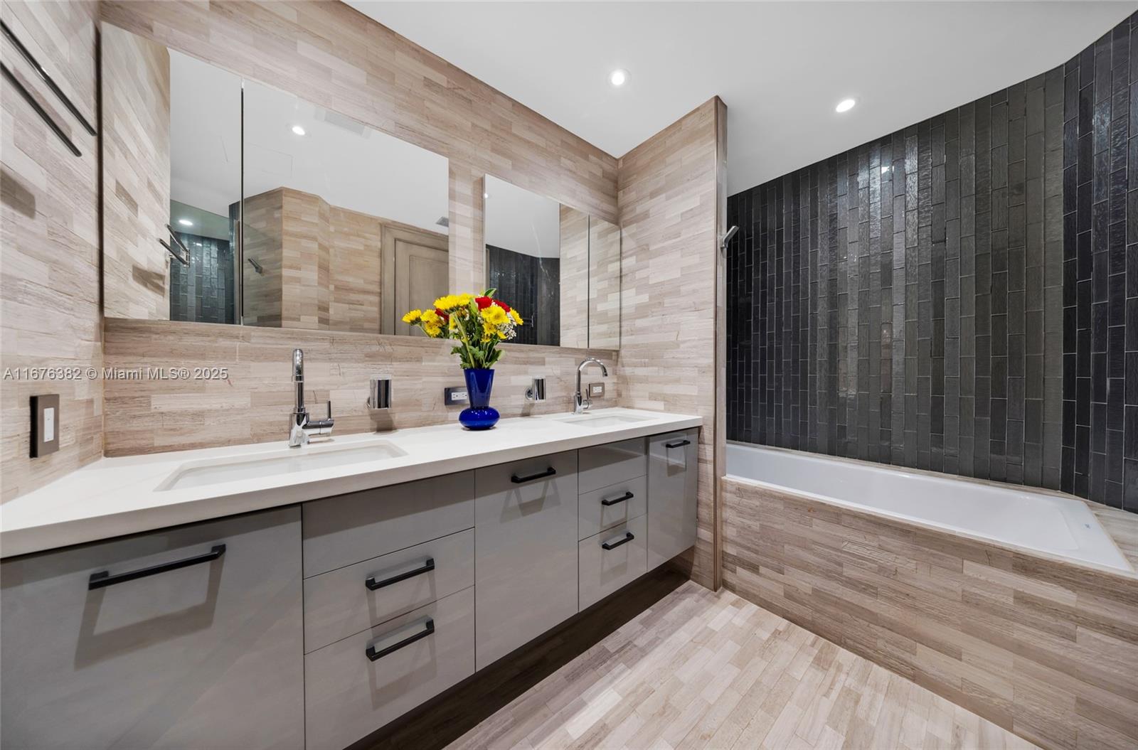 BALMORAL CONDO - Residential
