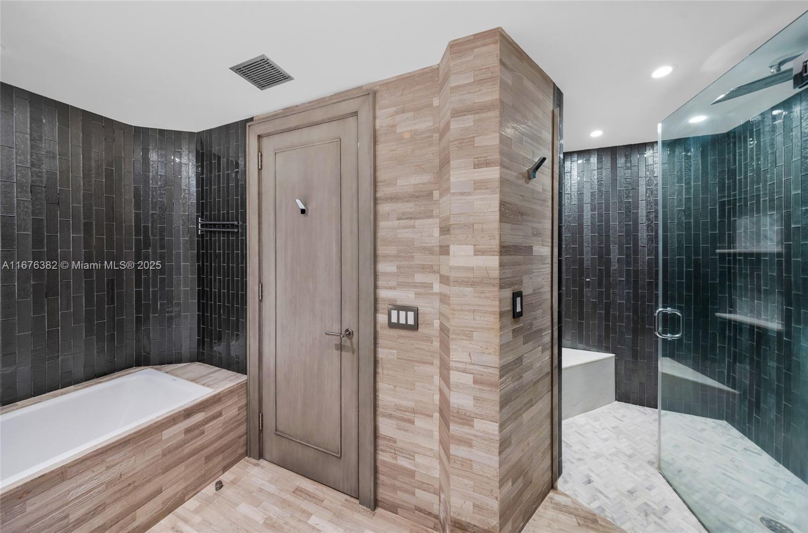BALMORAL CONDO - Residential