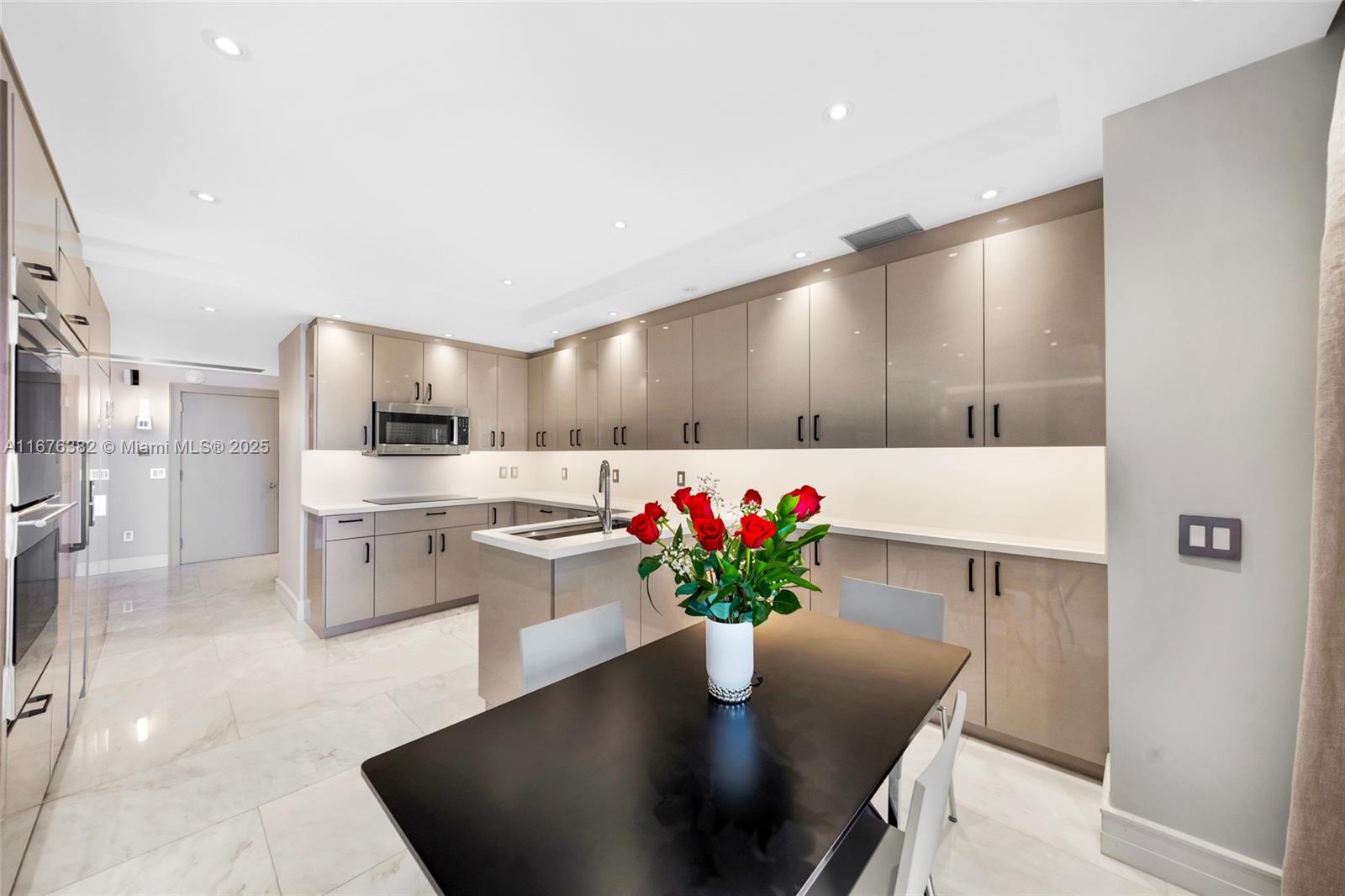 BALMORAL CONDO - Residential