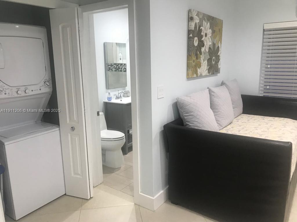 MIMO ON THE BEACH IX COND - Residential Lease