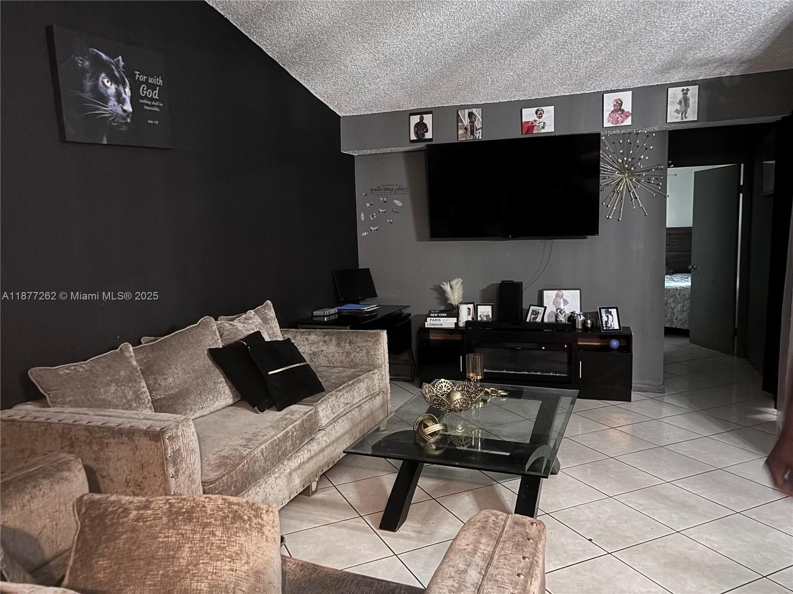 SIERRA RIDGE CONDO A - Residential