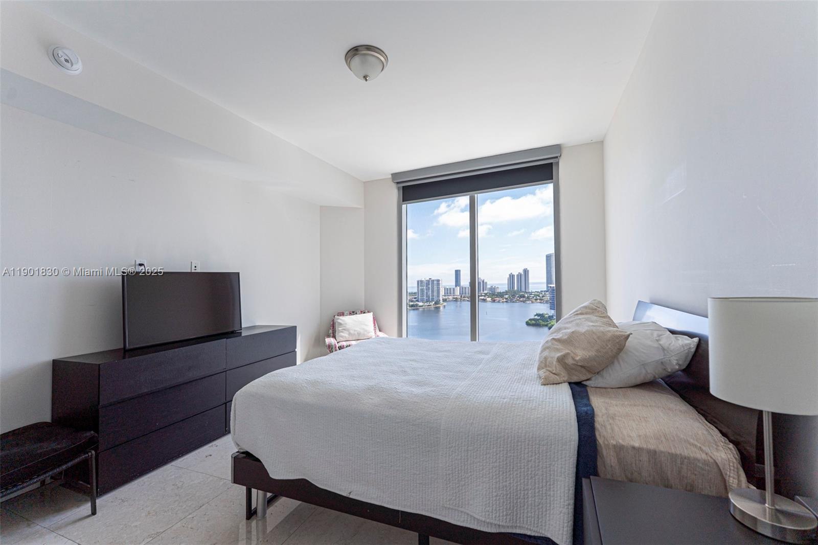 THE PENINSULA II CONDO - Residential