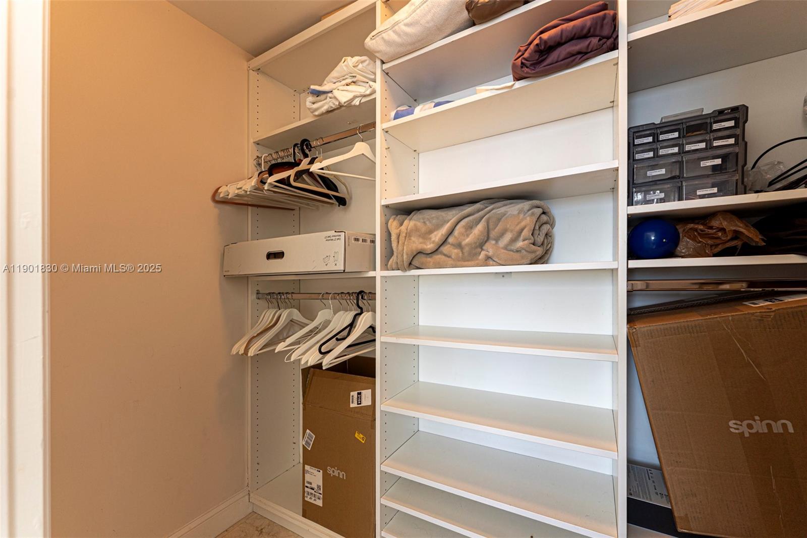 THE PENINSULA II CONDO - Residential