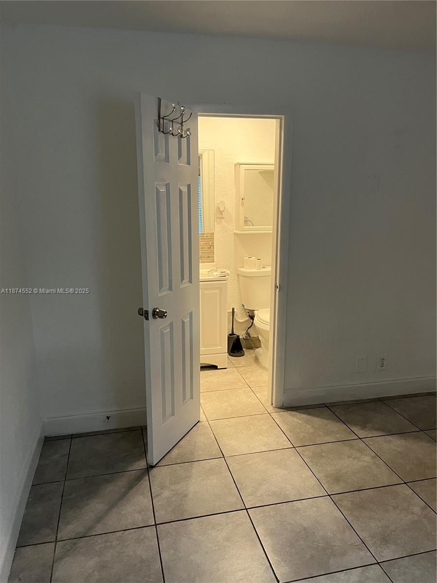 LAUDERDALE VILLAS - Residential