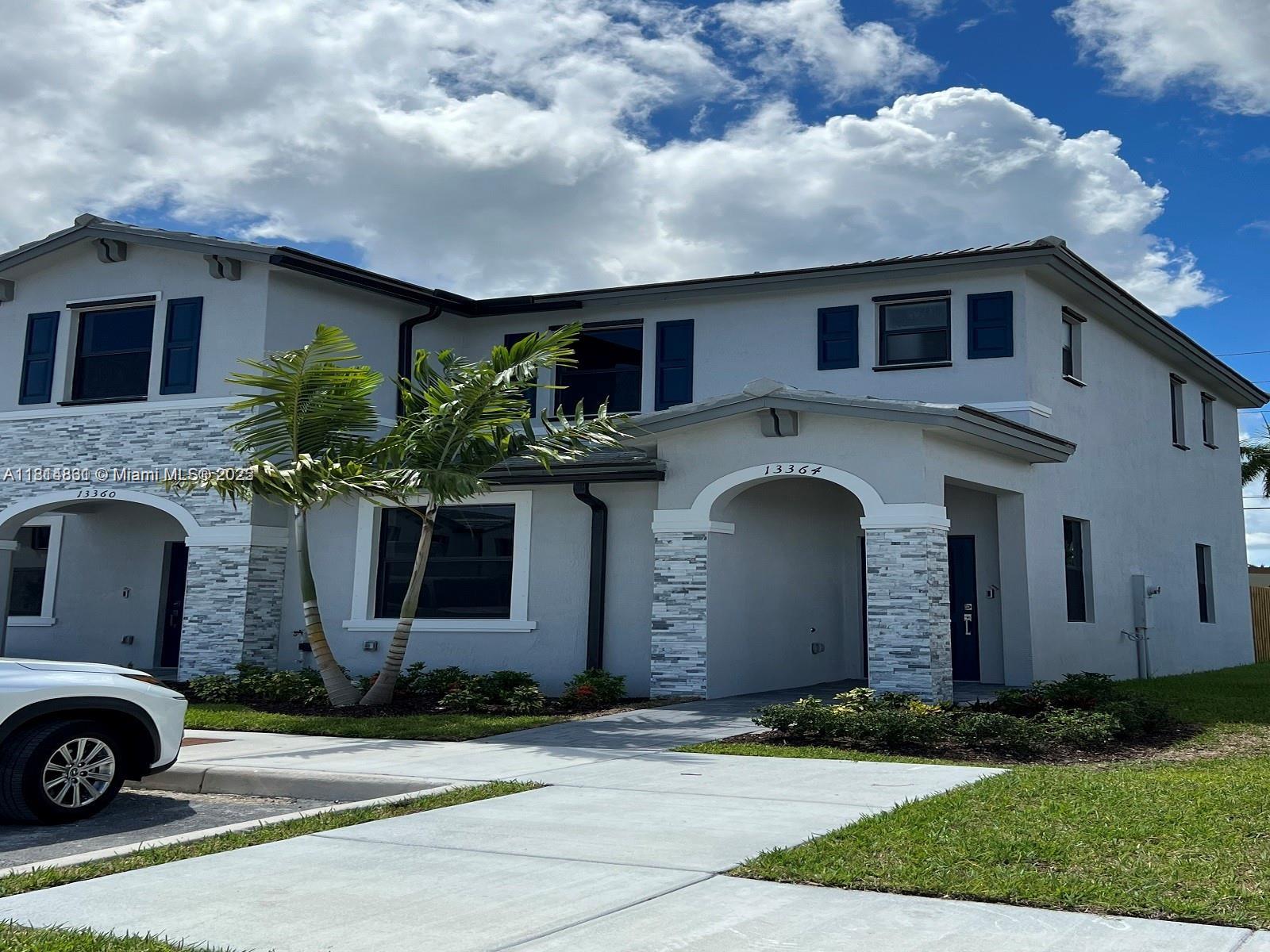 13364 Sw 287th Ter, Homestead, Miami-Dade County, Florida - 3 Bedrooms  
3 Bathrooms - 