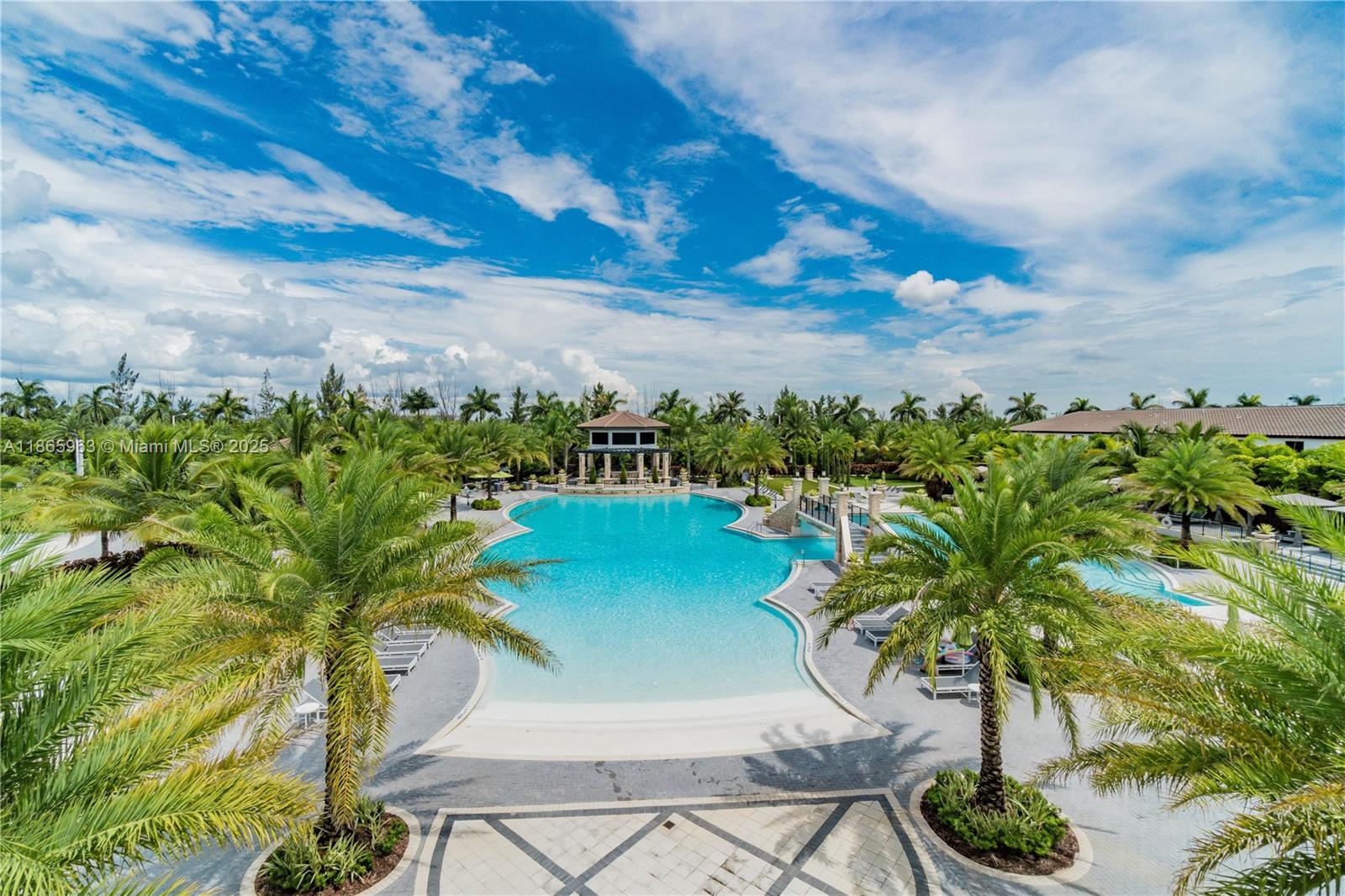 APEX AT PARK CENTRAL COND - Residential