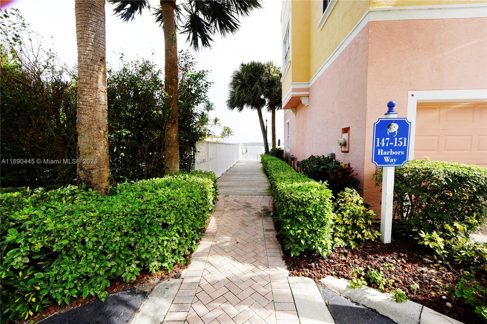 HARBORS - Residential