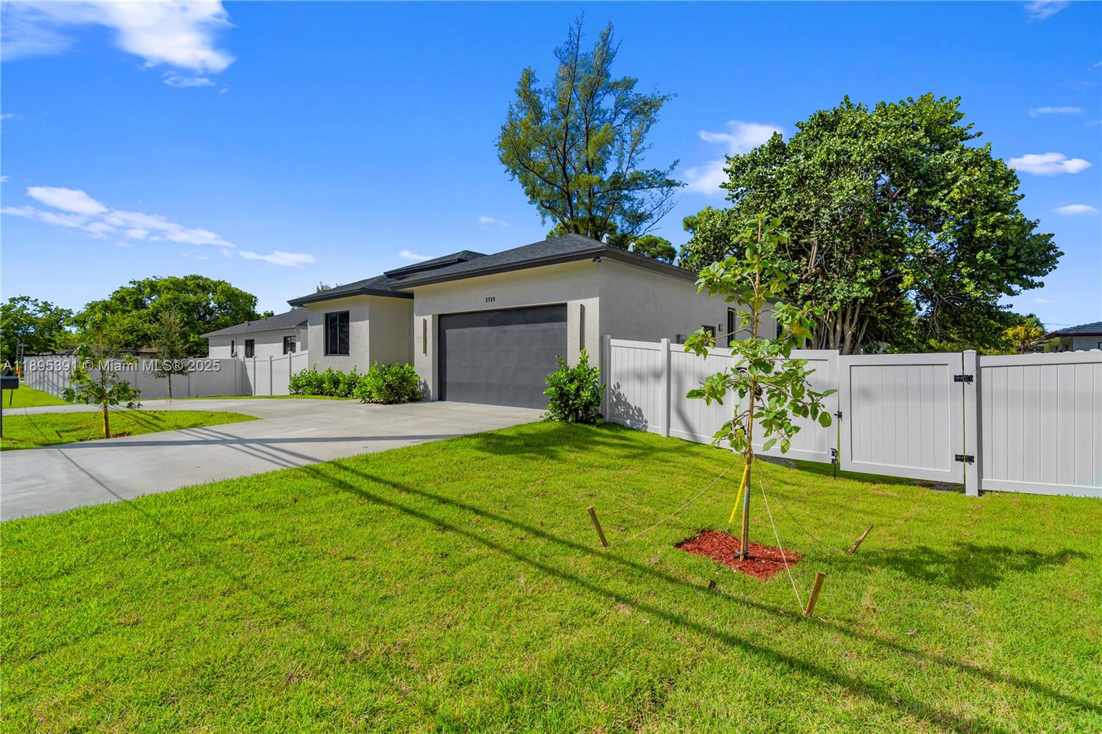 View photos, virtual tours, details... 2725 NW 21st Ave