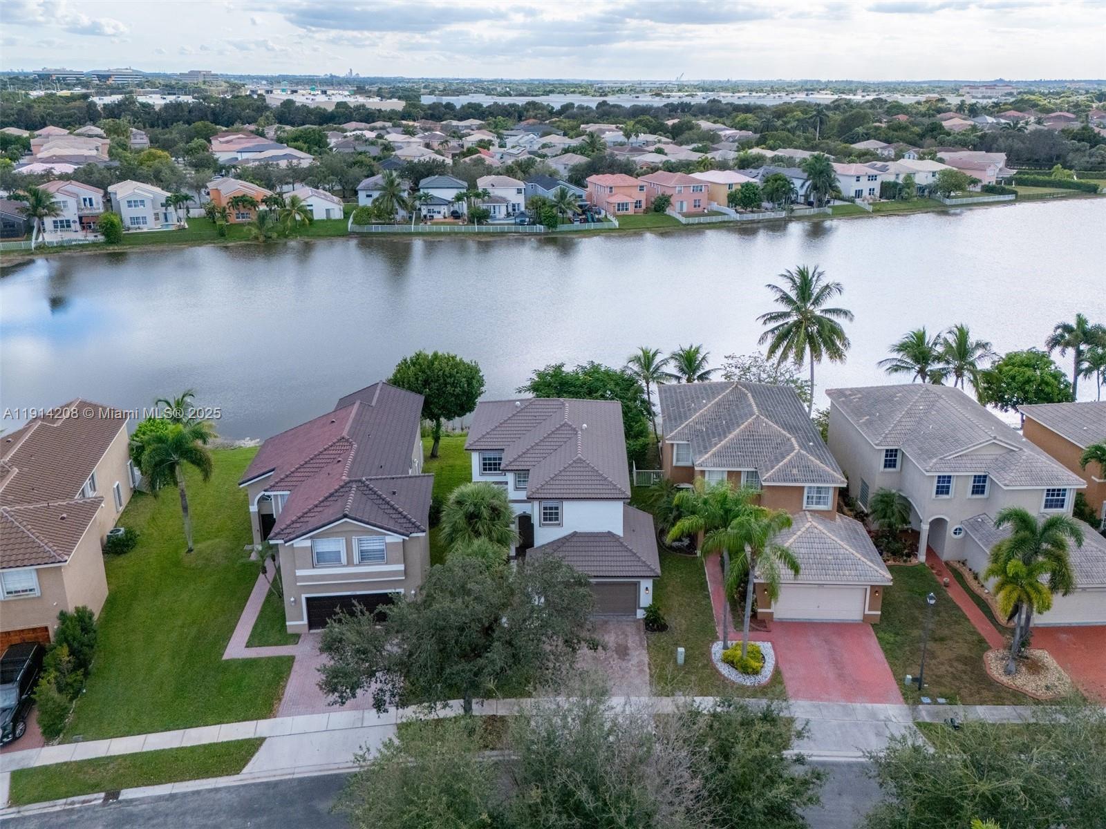 SILVER SHORES (PARCELS A - Residential