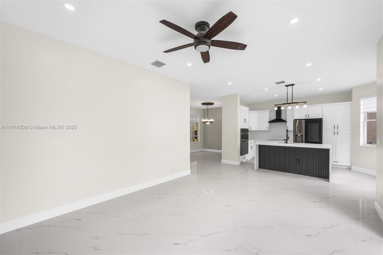 SILVER SHORES (PARCELS A - Residential