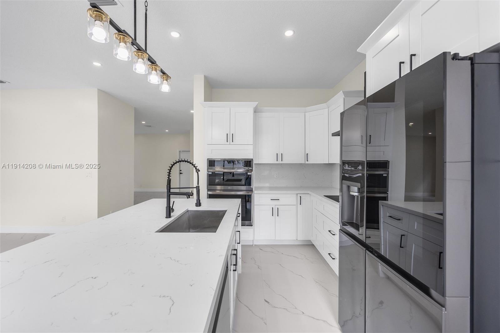 SILVER SHORES (PARCELS A - Residential