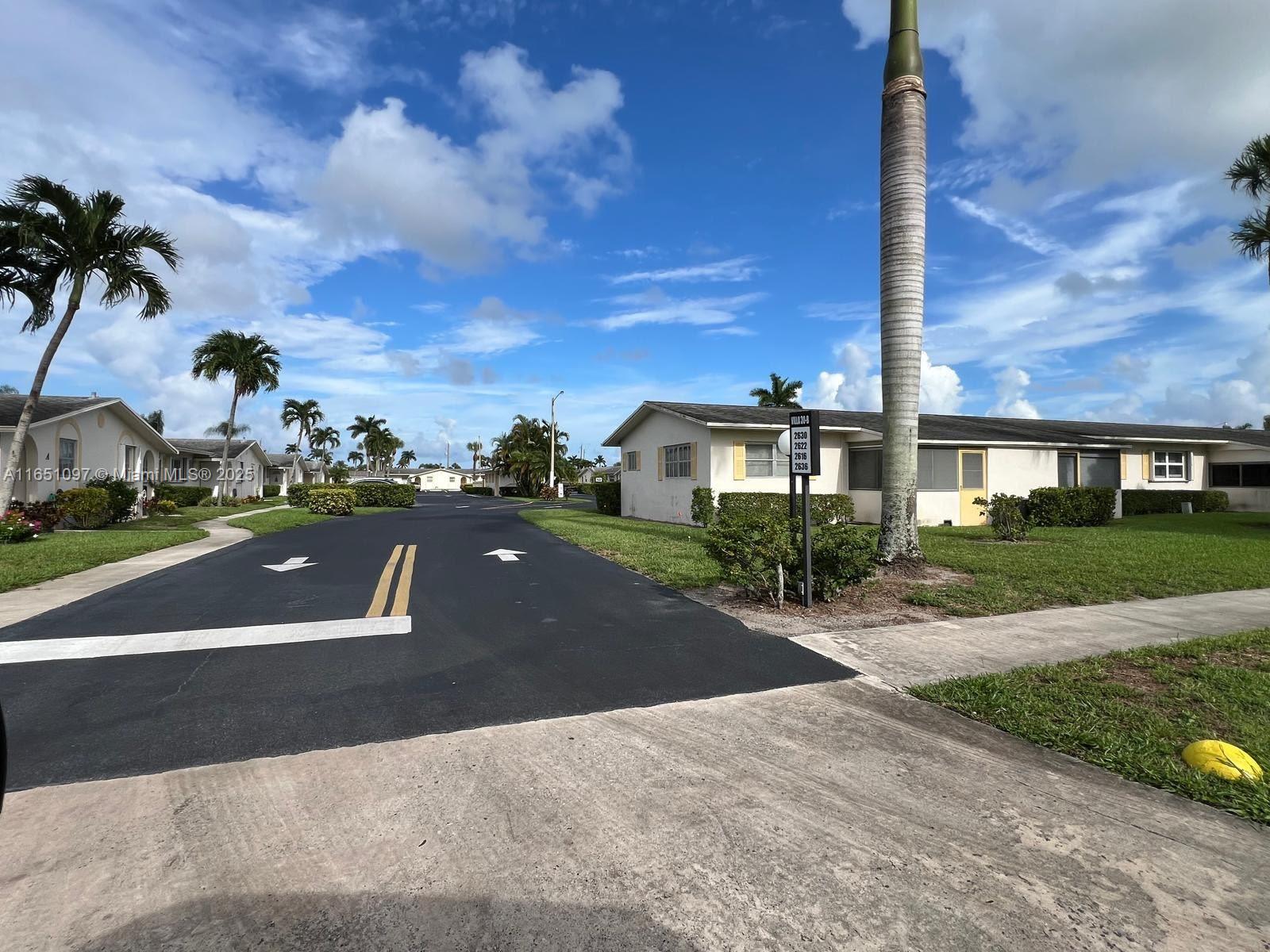 Cresthaven Villas Condo 3 - Residential