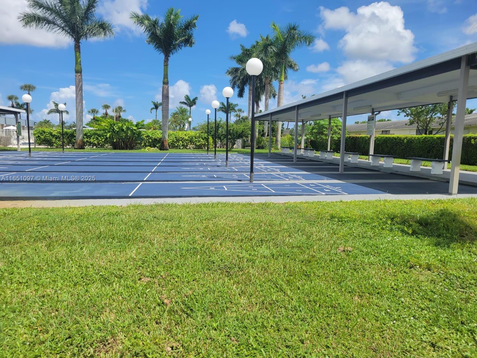 Cresthaven Villas Condo 3 - Residential