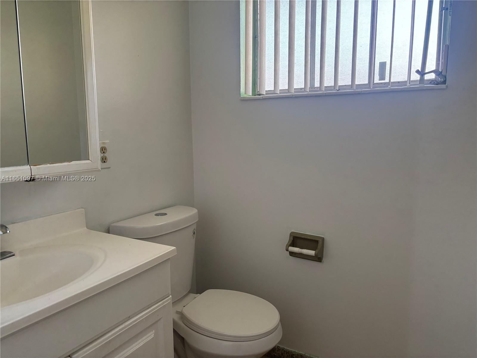 Cresthaven Villas Condo 3 - Residential